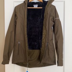 Columbia rain jacket